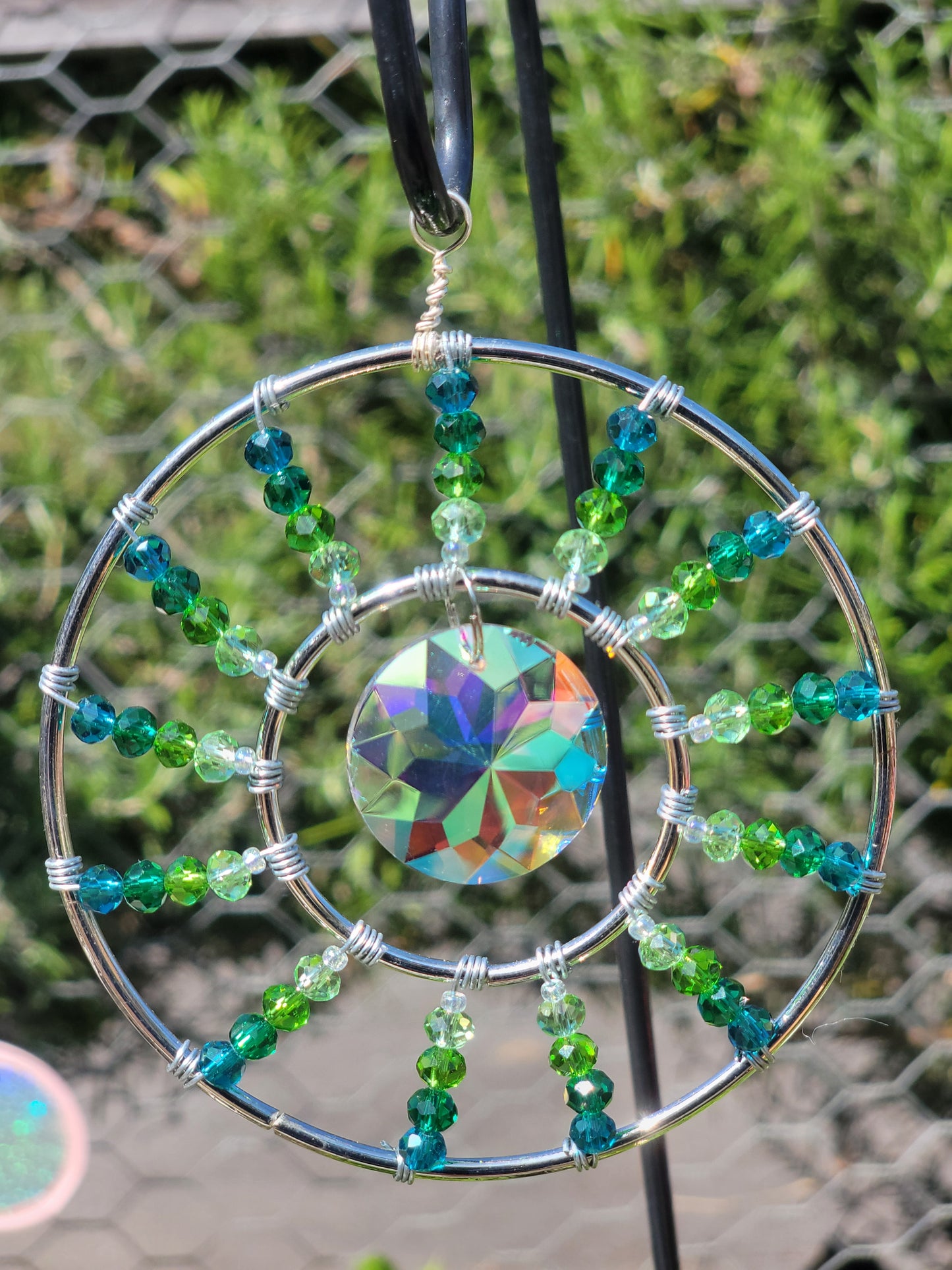 Suncatcher 4in Starburst w/ Round Crystal