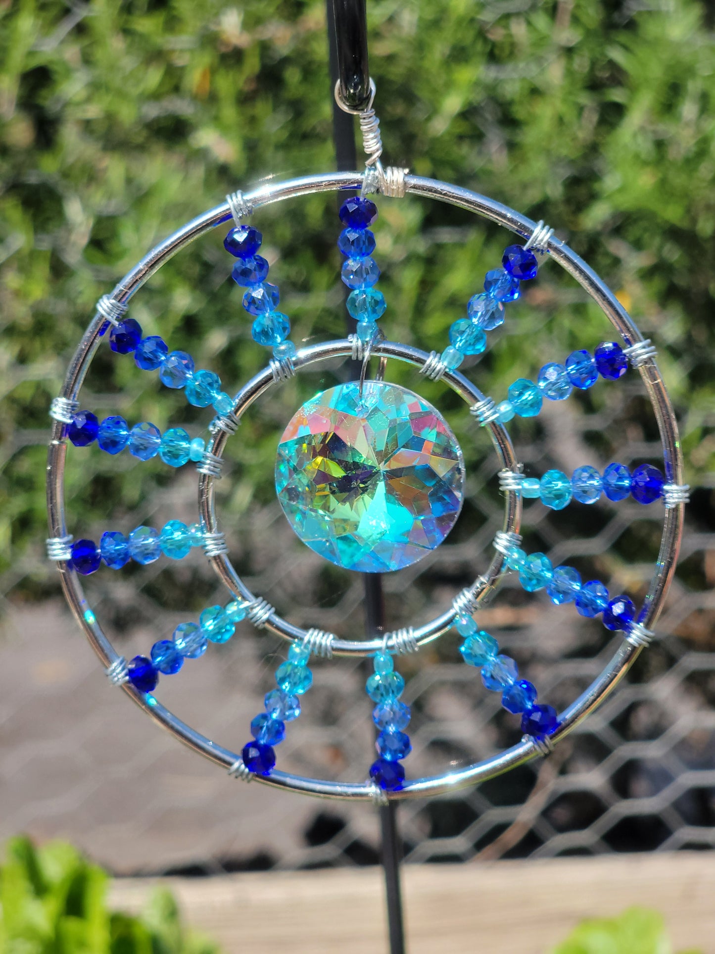 Suncatcher 4in Starburst w/ Round Crystal